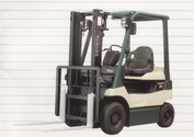 4 Wheeler Battery Power Forklift - 02